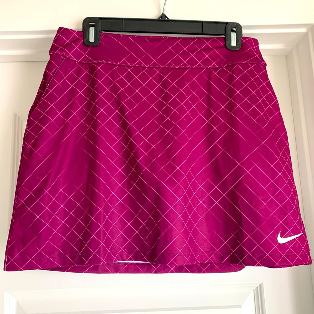 Nike golf skirt size medium